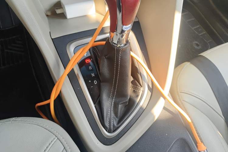 Used Buick GT 2016 15N Automatic Elite Edition Gear Lever