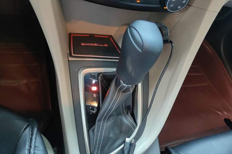 Used Buick GT 2016 15N Automatic Entry-Level Trim Gear Lever