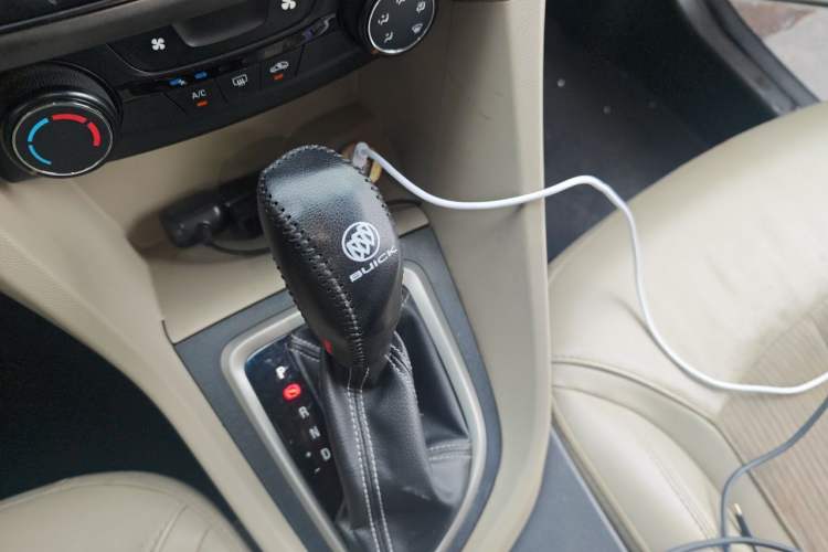 Used Buick GT 2016 15N Automatic Elite Edition Gear Lever