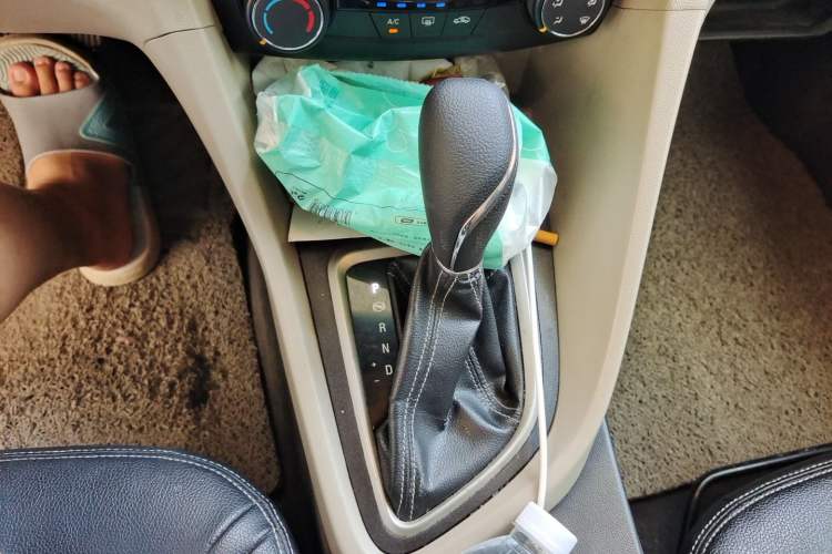 Used Buick GT 2016 15N Automatic Entry-Level Trim Gear Lever