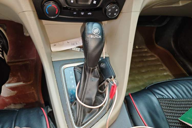 Used Buick GT 2016 15N Automatic Elite Edition Gear Lever