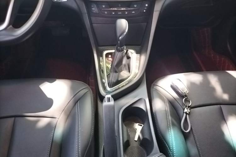 Used Buick GT 2016 15N Automatic Luxury Edition Gear Lever
