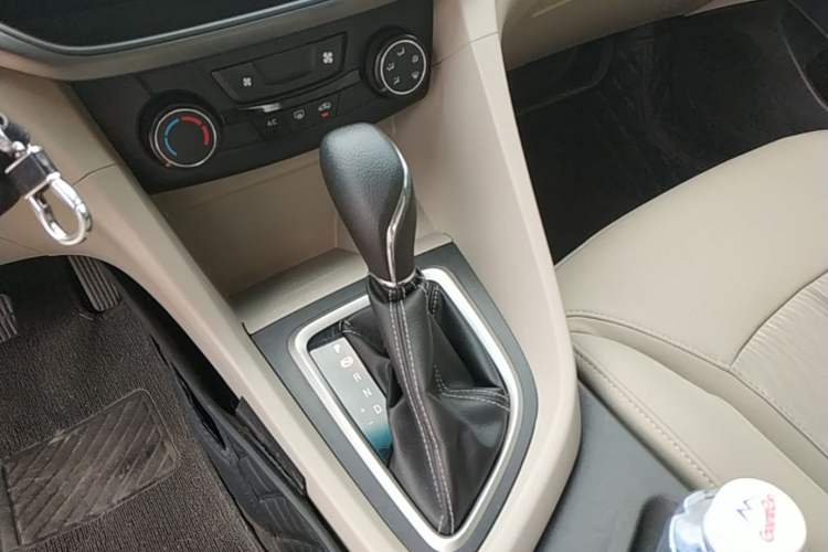 Used Buick GT 2016 15N Automatic Entry-Level Trim Gear Lever
