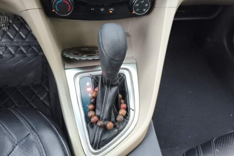 Used Buick GT 2016 15N Automatic Elite Edition Gear Lever