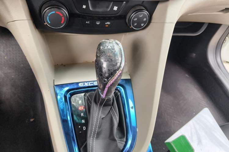 Used Buick GT 2016 15N Automatic Elite Edition Gear Lever
