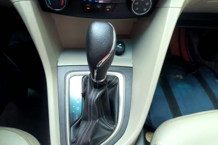 Used Buick GT 2016 15N Automatic Elite Edition Gear Lever