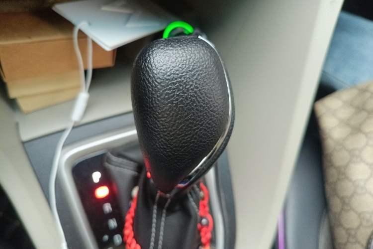 Used Buick GT 2016 15N Automatic Elite Edition Gear Lever