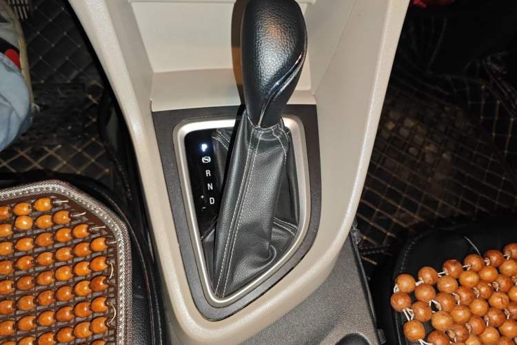 Used Buick GT 2016 18T Dual-Clutch Elite Model Gear Lever
