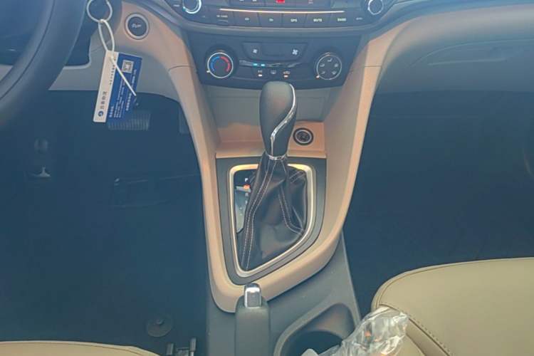Used Buick GT 2016 15N Automatic Elite Edition Gear Lever