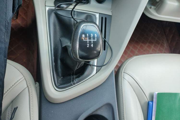 Used Buick GT 2016 15N Manual Elite Edition Gear Lever