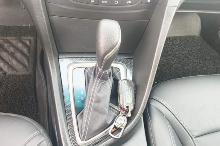 Used Buick GT 2016 15N Automatic Luxury Edition Gear Lever