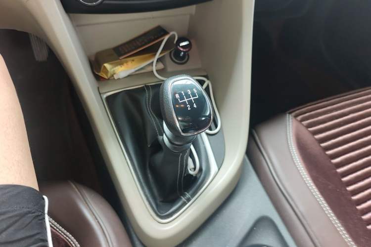 Used Buick GT 2016 15N Manual Elite Edition Gear Lever