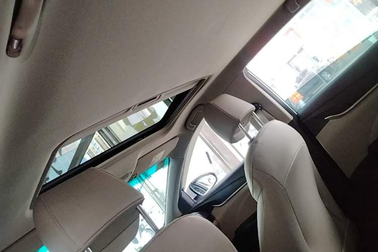 Used Buick GT 2016 15N Automatic Elite Edition Headliner