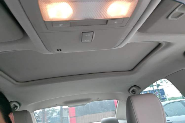 Used Buick GT 2016 15N Automatic Elite Edition Headliner
