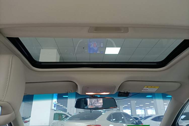 Used Buick GT 2016 15N Automatic Elite Edition Headliner