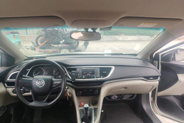Used Buick GT 2016 15N Manual Entry-Level Trim Headliner