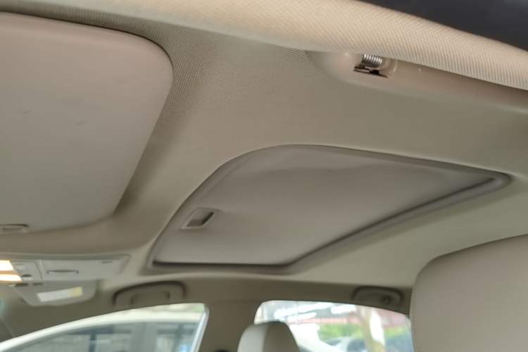 Used Buick GT 2016 15N Automatic Elite Edition Headliner