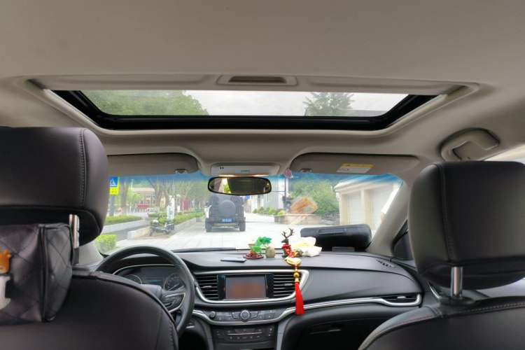 Used Buick GT 2016 15N Automatic Luxury Edition Headliner