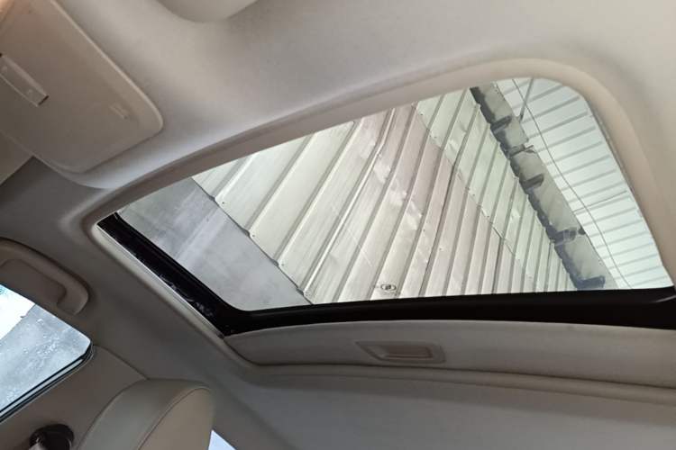 Used Buick GT 2016 15N Automatic Elite Edition Headliner