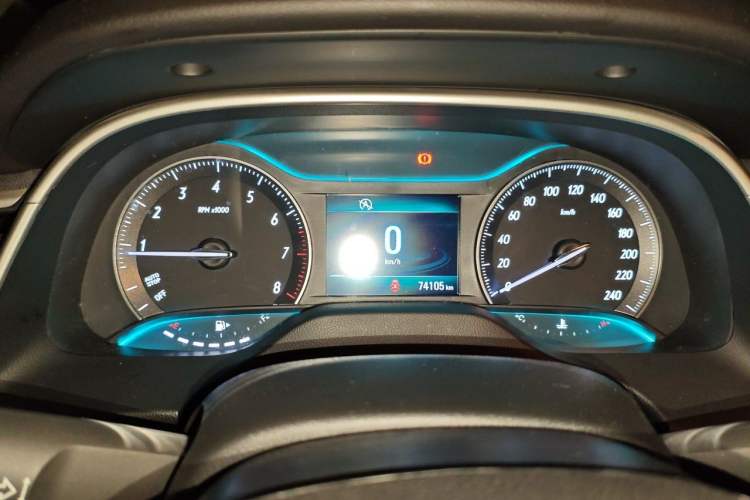 Used Buick GT 2016 15N Manual Elite Edition Instrument Cluster
