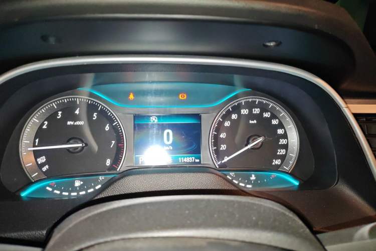 Used Buick GT 2016 15N Automatic Elite Edition Instrument Cluster