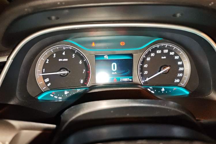 Used Buick GT 2016 15N Automatic Elite Edition Instrument Cluster