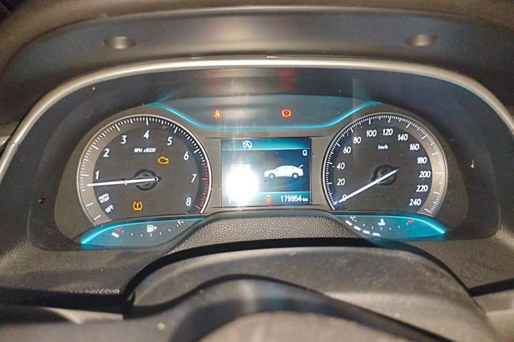 Used Buick GT 2016 15N Automatic Elite Edition Instrument Cluster