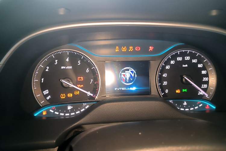 Used Buick GT 2016 15N Automatic Elite Edition Instrument Cluster