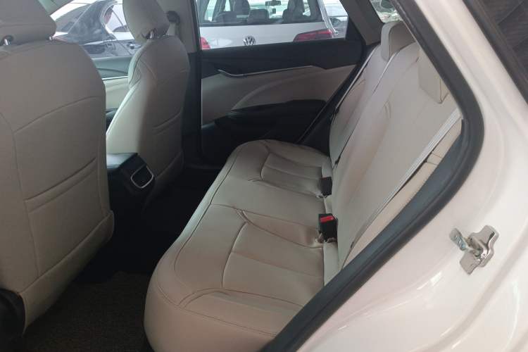 Used Buick GT 2016 15N Automatic Entry-Level Trim Interior 1