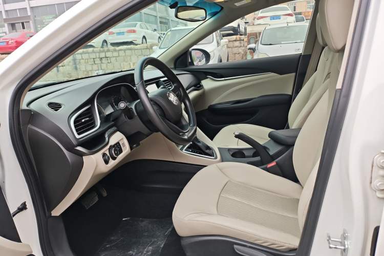 Used Buick GT 2016 15N Automatic Elite Edition Interior 3