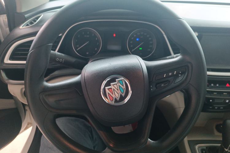 Used Buick GT 2016 15N Automatic Entry-Level Trim Interior 3