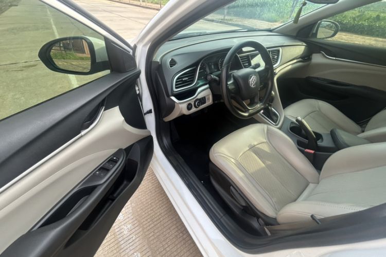 Used Buick GT 2016 15N Automatic Elite Edition Interior 3