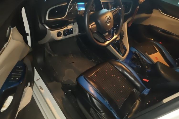 Used Buick GT 2016 15N Automatic Elite Edition Interior 3