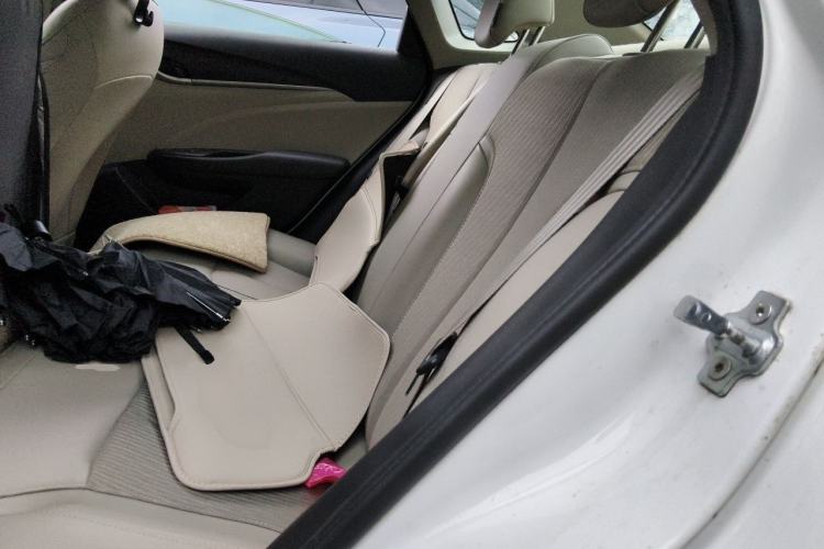 Used Buick GT 2016 15N Automatic Elite Edition Interior 4
