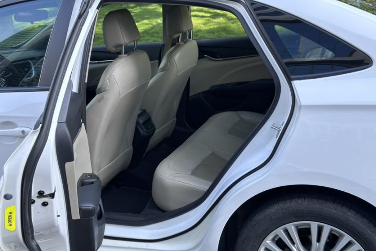 Used Buick GT 2016 15N Automatic Elite Edition Interior 4