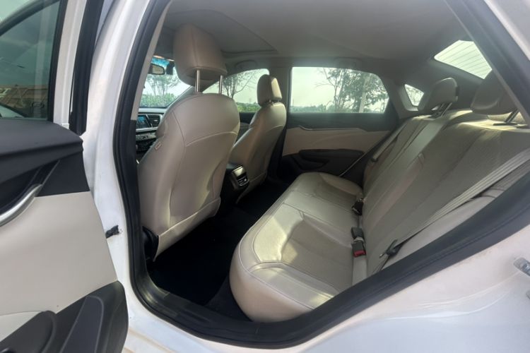 Used Buick GT 2016 15N Automatic Elite Edition Interior 4