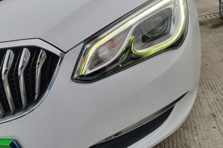 Used Buick GT 2016 15N Automatic Entry-Level Trim Left Front Headlight
