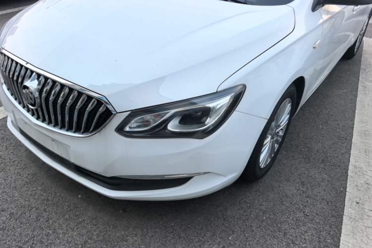 Used Buick GT 2016 15N Automatic Luxury Edition Left Front Headlight