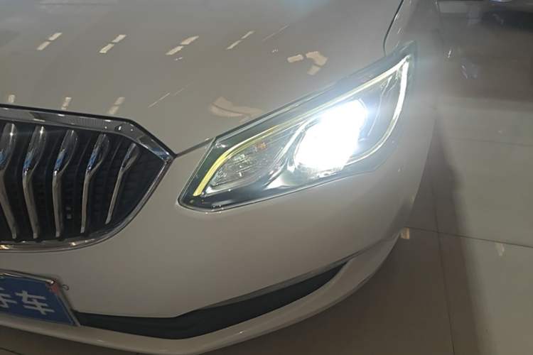 Used Buick GT 2016 18T Dual-Clutch Luxury Model Left Front Headlight