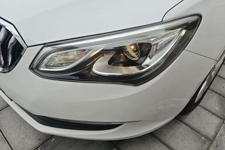 Used Buick GT 2016 15N Automatic Entry-Level Trim Left Front Headlight