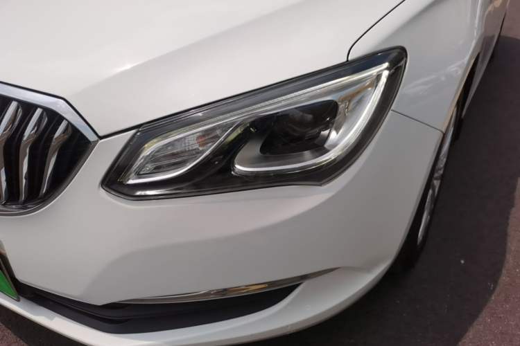 Used Buick GT 2016 15N Automatic Luxury Edition Left Front Headlight
