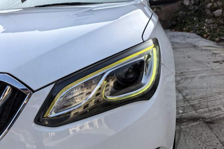 Used Buick GT 2016 15N Automatic Luxury Edition Left Front Headlight