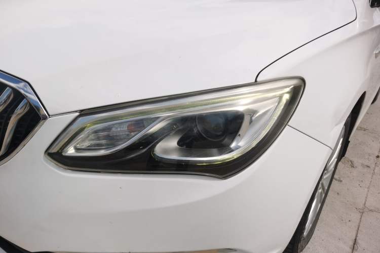 Used Buick GT 2016 15N Automatic Elite Edition Left Front Headlight