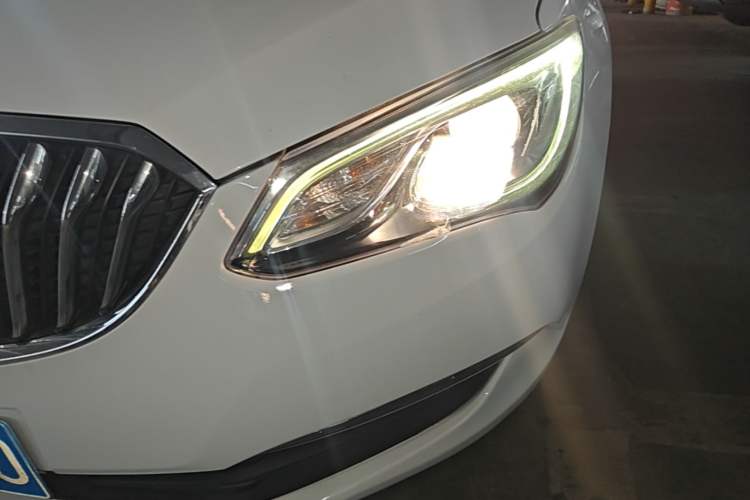 Used Buick GT 2016 15N Automatic Elite Edition Left Front Headlight