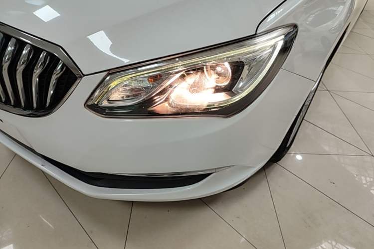 Used Buick GT 2016 15N Automatic Elite Edition Left Front Headlight
