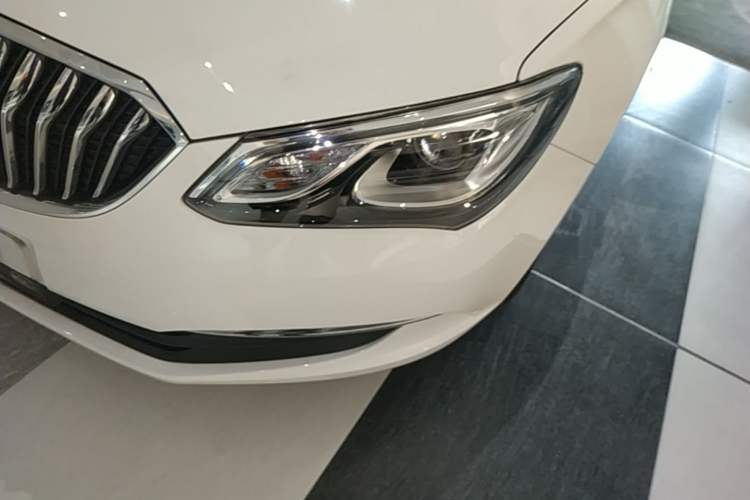 Used Buick GT 2016 15N Automatic Entry-Level Trim Left Front Headlight