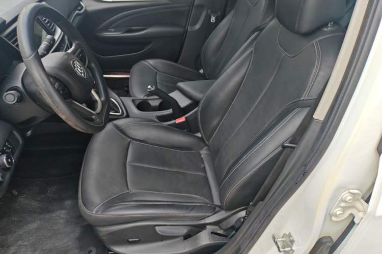 Used Buick GT 2016 18T Dual-Clutch Luxury Model Left Front Seat