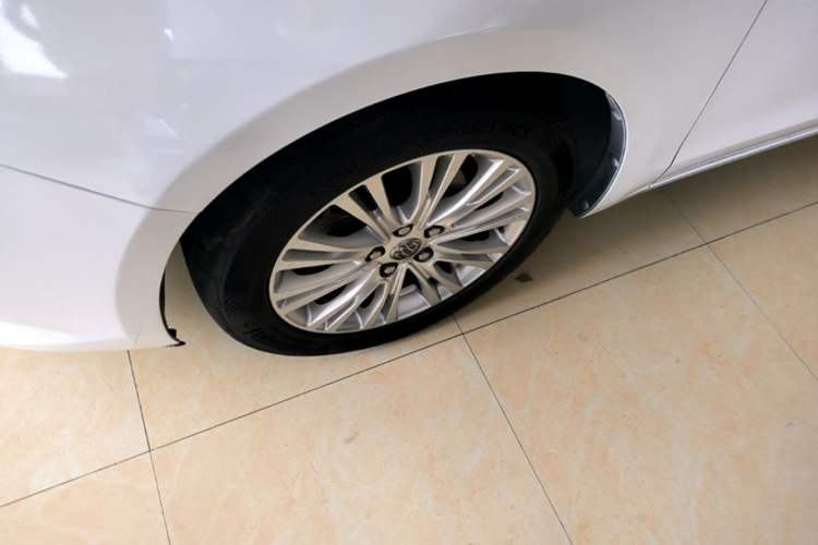 Used Buick GT 2016 15N Automatic Elite Edition Left Front Wheel Hub