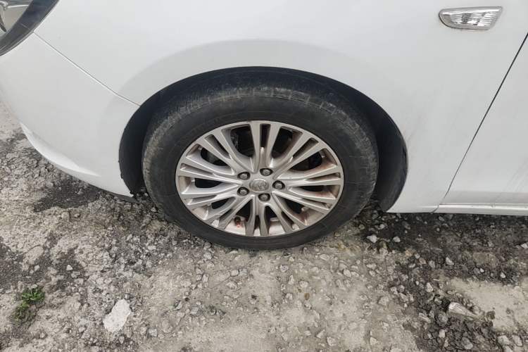 Used Buick GT 2016 15N Manual Elite Edition Left Front Wheel Hub