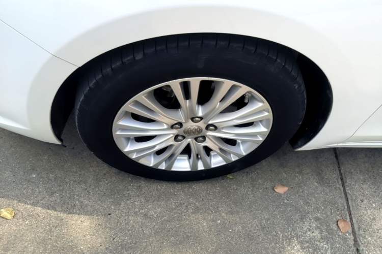Used Buick GT 2016 15N Automatic Elite Edition Left Front Wheel Hub